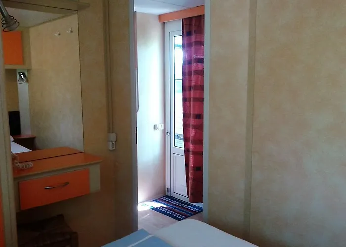 Camping Reale * Porto Azzurro